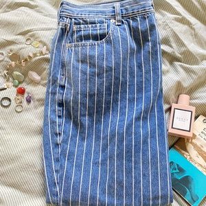 American eagle striped high-rise oversize momjeans